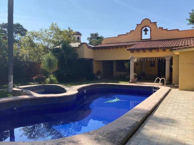 RESIDENCIA EN VENTA EN CUERNAVACA