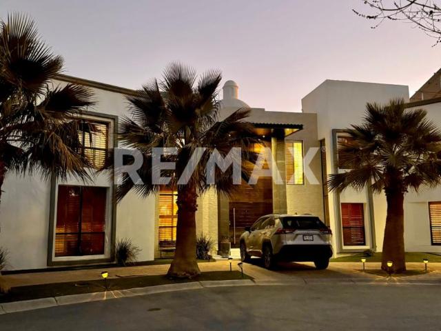 RESIDENCIA EN VENTA EN CERRADA DEL SOL I EN CAMPOS ELISEOS