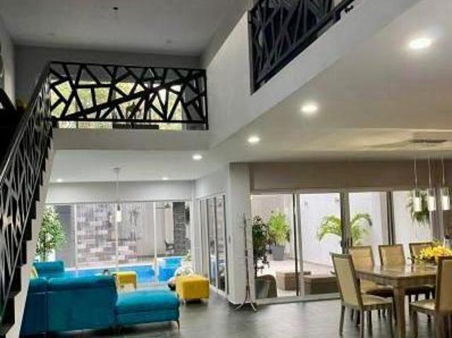 Residencia en Venta en Col. Ampliación Unidad Nacional, Cd. Madero, Tamaulipas