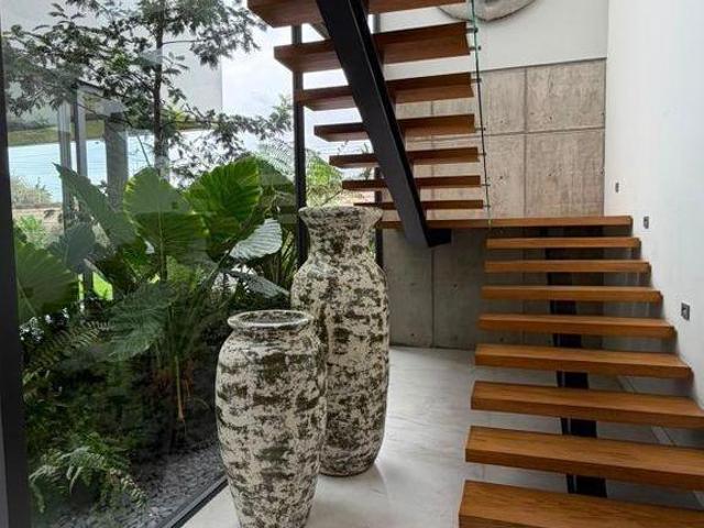 RESIDENCIA EN VENTA EN HACIENDA SAN ACASIO