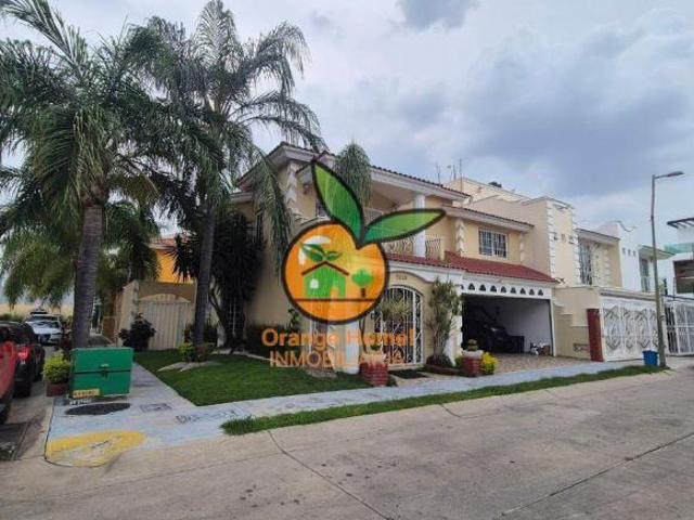 RESIDENCIA EN VENTA EN JOYAS DEL NILO, GUADALAJARA