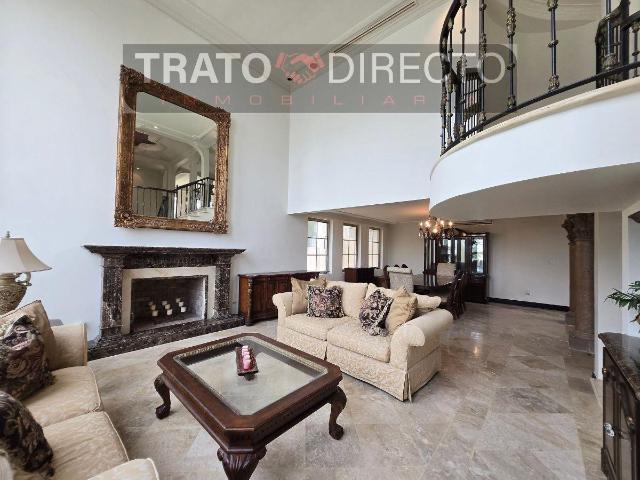Residencia en VENTA en: Las Haciendas Priv. San Abel