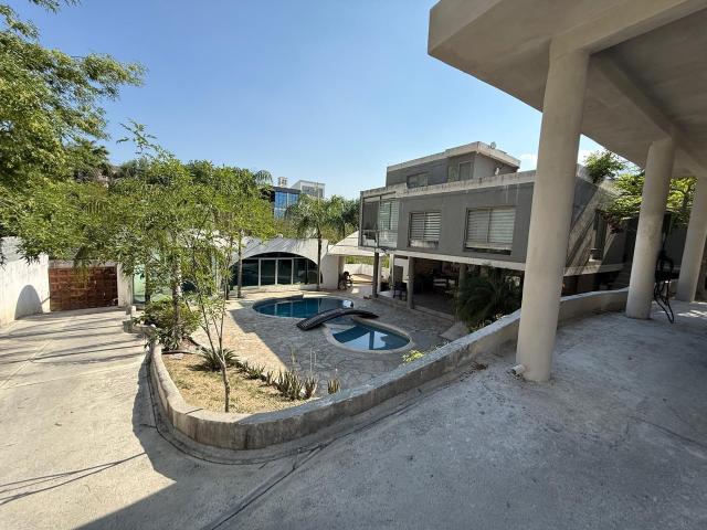Residencia en venta en Los Cristales