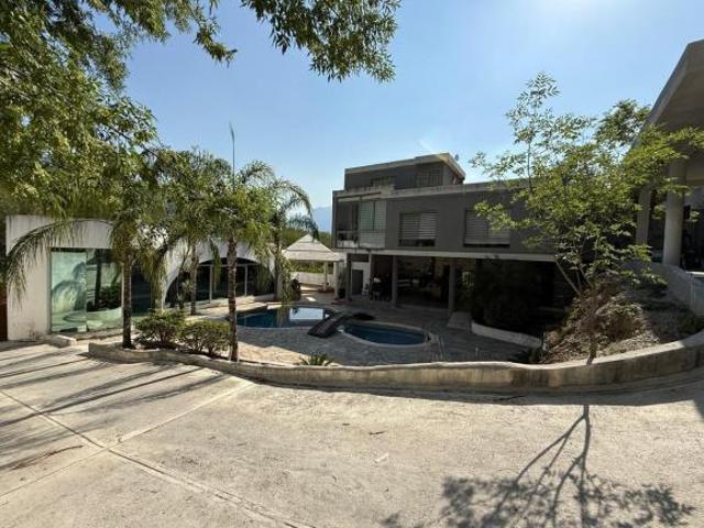 Residencia en venta en Los Cristales
