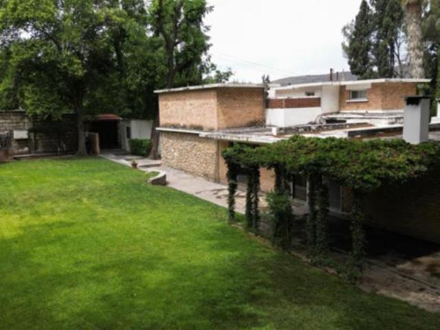 Residencia en Venta en San Lorenzo | 3,258 m² de Terreno | Ideal para Inversión o Desarrollo
