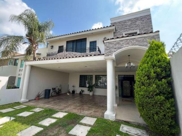 Residencia en Venta en San Martín del Tajo, Tlajomulco