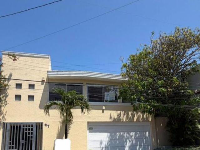 Residencia en venta en zona exclusiva 7´200,000 MXN