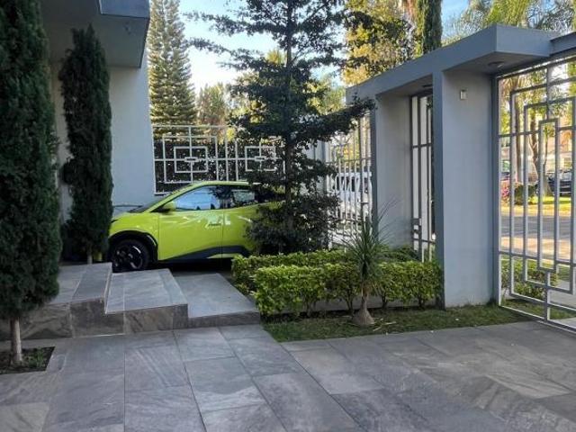 Residencia en venta, Jardín real