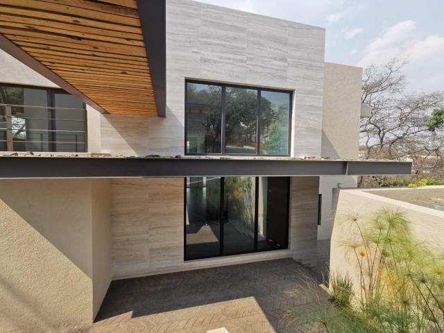 RESIDENCIA EN VENTA ? RENTA CON REC?MARA EN PLANTA BAJA, RANCHO SAN JUAN, ATIZAP?N