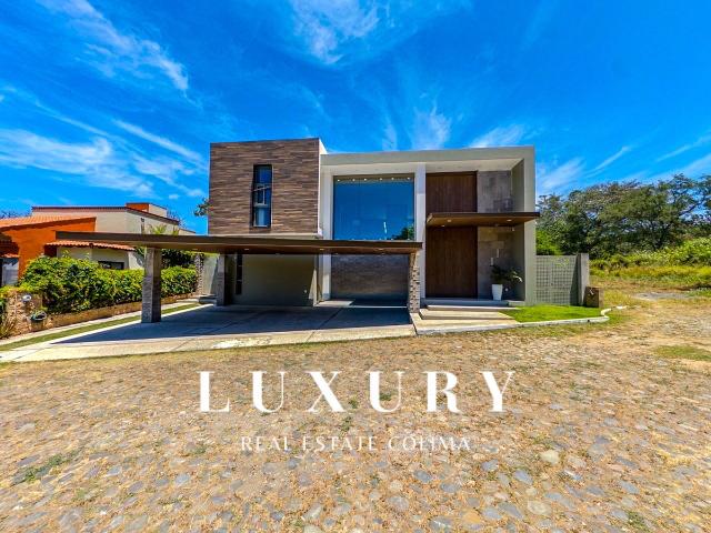 Residencia en Venta