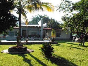 Residencia Estilo Mexicano en La Joya, Yautepec