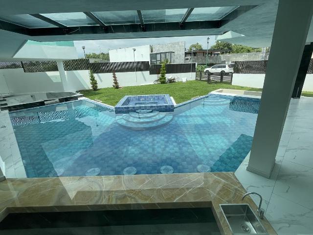 Residencia para Disfrutar en Grande | Alberca, Fogatero y Spa / LOMAS DE COCOYOC