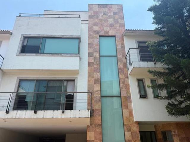 RESIDENCIA POINT HILL PARK