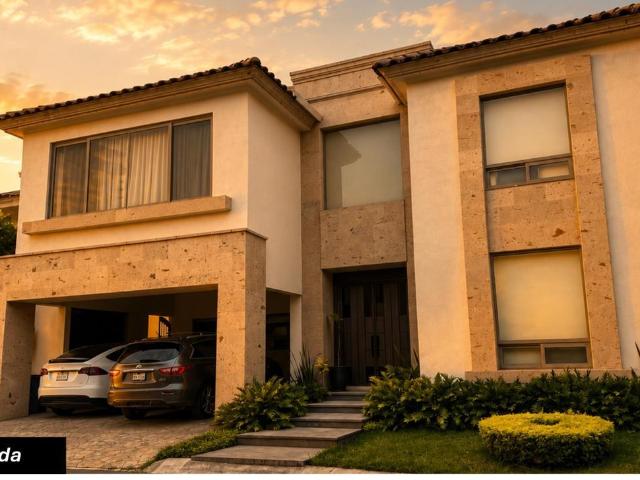 Residencia recien remodelada en privada exclusiva