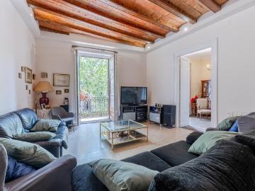 Residencia señorial en finca histórica sobre la Rambla, Barcelona
