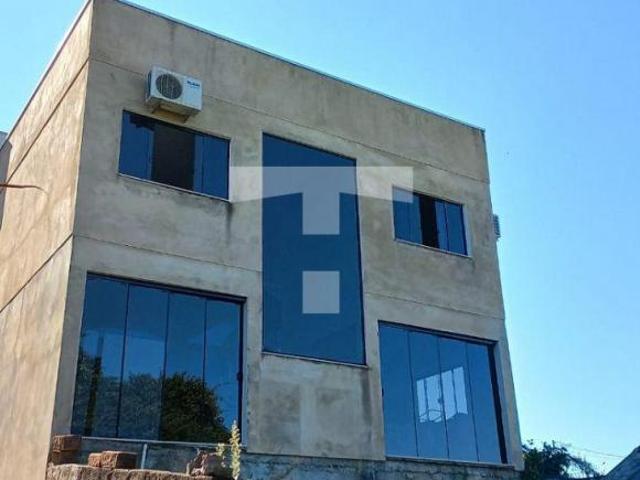 RESIDÊNCIA UNIFAMILIAR