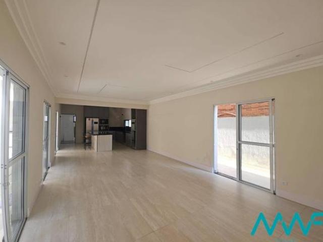 Residencial 9 — Casa com acabamento impecável e lifestyle completo