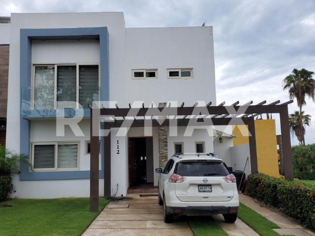 Venta de Casa Familiar TAMARAN Alberca Club de Playa Seguridad 24/7 Cruz de Huanacaxtle Bahía de Banderas