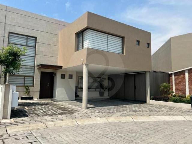 Residencial Valle de las Fuentes: Casa en condominio en venta en San Andrés Ocotlán