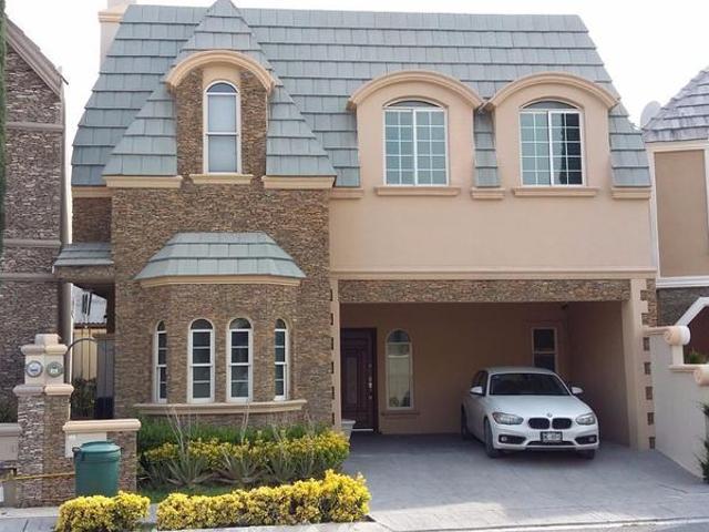 Residencial Villa Bonita en Venta y Renta Privado al Norte