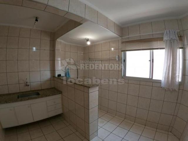 Residencial Artemis III Apartamento com 01 dormitório com armário embutido e sacada