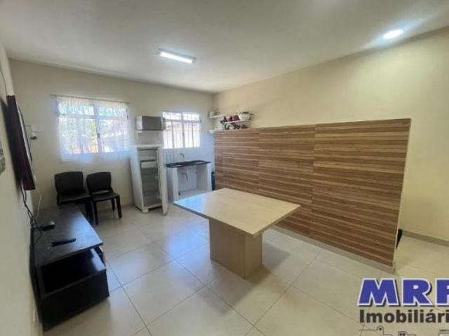 Residencial com 4 apartamentos á venda em Ubatuba na praia da Enseada. 70 metros da praia