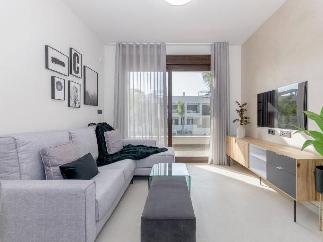 RESIDENCIAL DE OBRA NUEVA DE BUNGALOWS EN LOS BALCONES, TORR. 63m² Los balcones