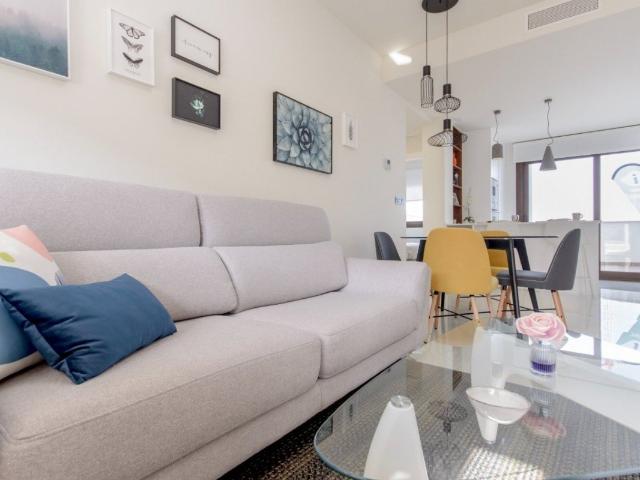 RESIDENCIAL DE OBRA NUEVA DE BUNGALOWS EN LOS BALCONES, TORR. 63m² Torrevieja