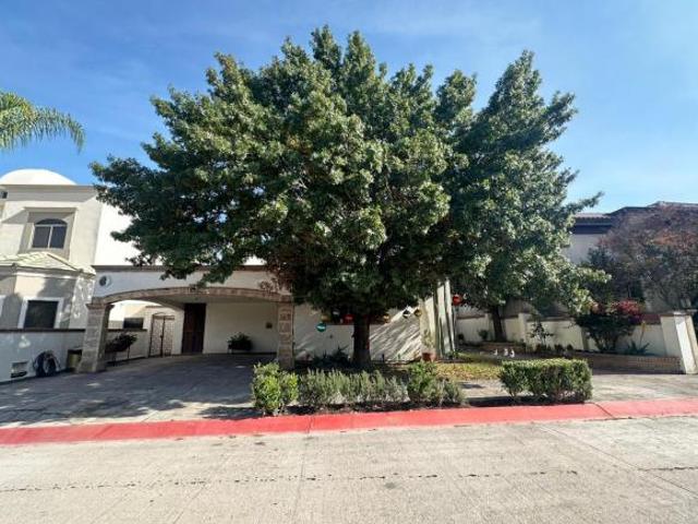Residencial en VENTA en Jardines de Versalles