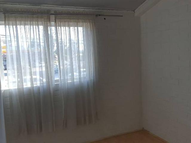 Residencial En Quillota: Casa De 2 Pisos, 3 Dormitorios