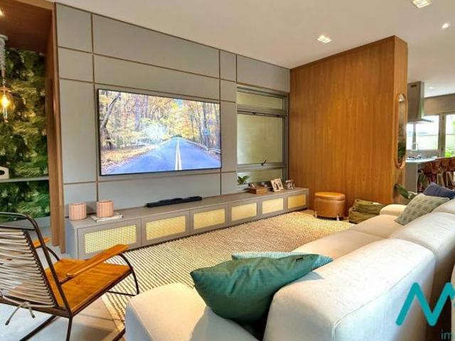 Residencial Gênesis II — Casa de Esquina com 4 Suítes, Totalmente Mobiliada