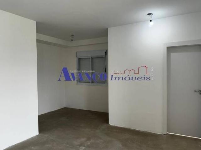 Residencial La Sierra Apto novo com sala ampliada e andar alto