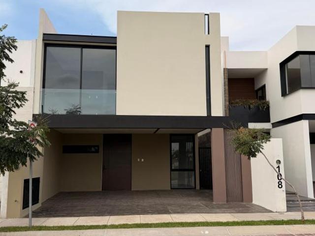 Residencial Mayorca | Casa en Venta 288.00 m² | Sur de León