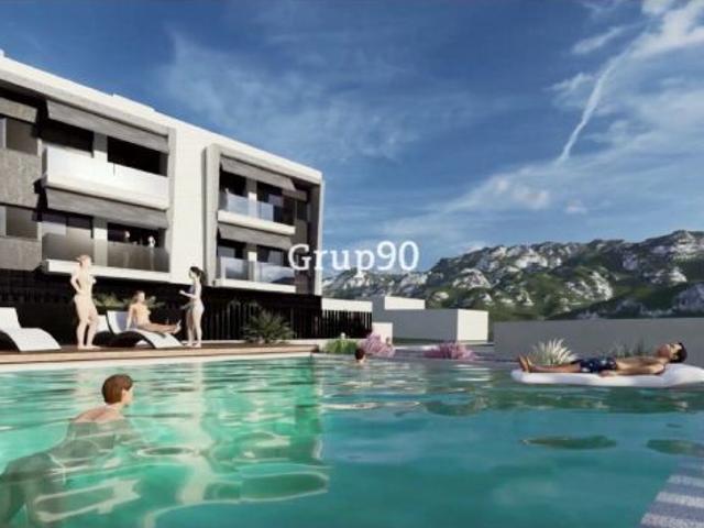 RESIDENCIAL MONTOLIU. PISO 3 HABITACIONES. CON PARKING Y TRASTERO. ZONA COMUNITARIA