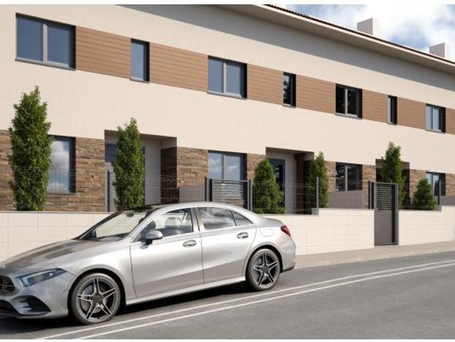 RESIDENCIAL PRADO VERDE NUEVA PROMOCION DE CHALETS ADOSADOS EN COMILLAS