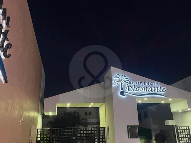 Residencial Puerta Diamante: Casa en venta en Granjas del Marqués