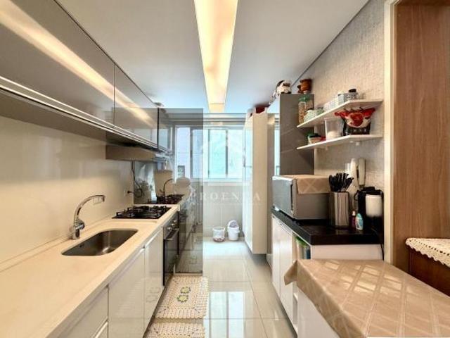 Residencial Royal Garden Apê lindamente mobiliado com 3 dorm. e 4 vagas à venda, 84m² por R$ 649.0