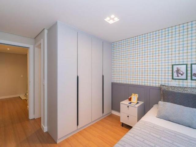 RESIDÊNCIAS COM DESIGN INOVADOR COM 3 SUÍTES