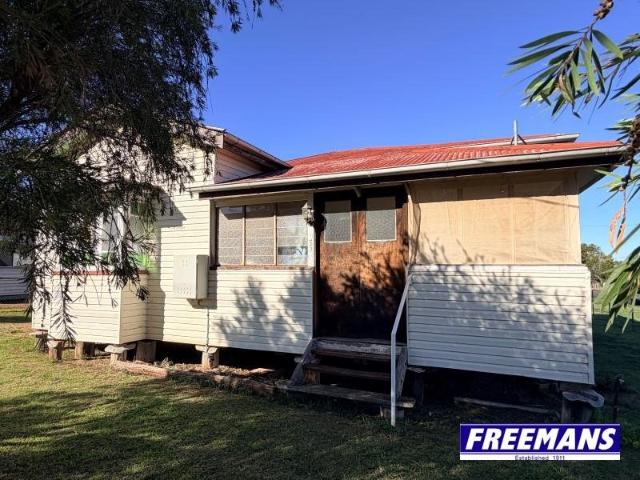 Residential 1,012m2 corner allotment dual street access
