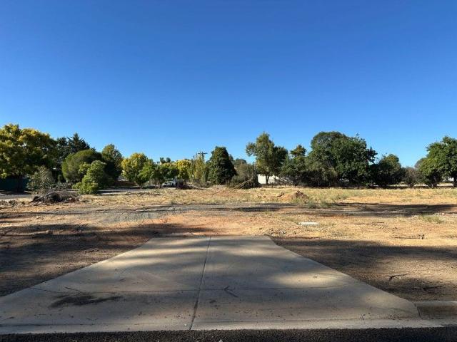 RESIDENTIAL LAND CORNER BLOCK