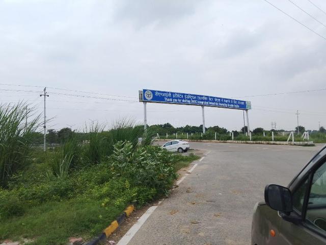 Residential Plot in MU II for resale Greater Noida. The reference number is 15569420