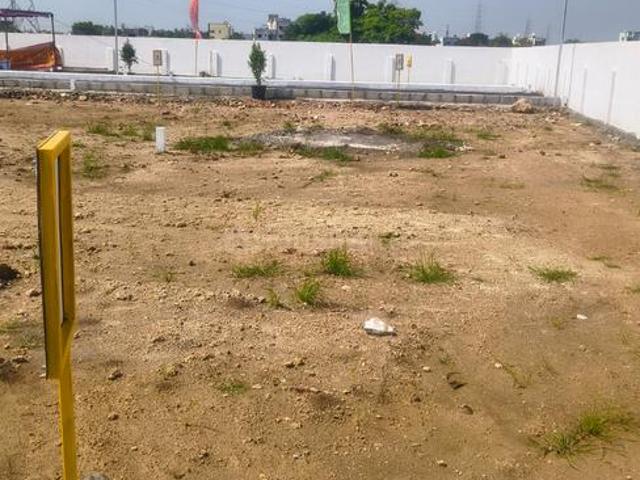 Residential Plot in Mudichur for resale Chennai. The reference number is 21085339