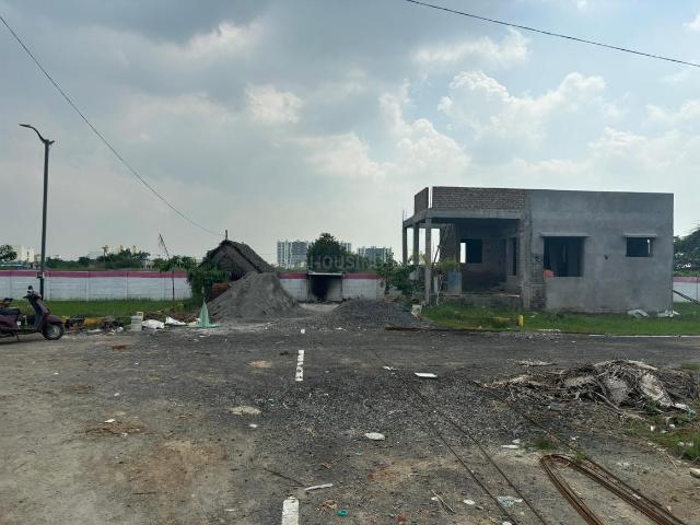 Residential Plot in Mudichur for resale Chennai. The reference number is 21086695
