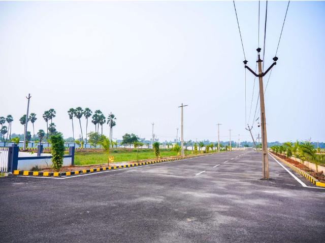 Residential Plot in Mulapadu for resale Vijayawada. The reference number is 19492840
