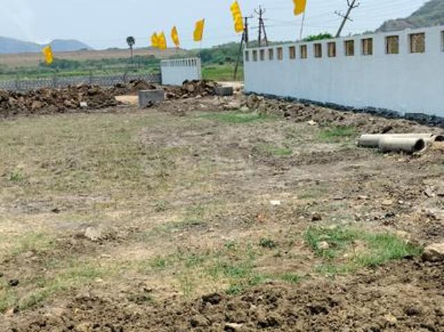 Residential Plot in Mulapadu for resale Vijayawada. The reference number is 20091171