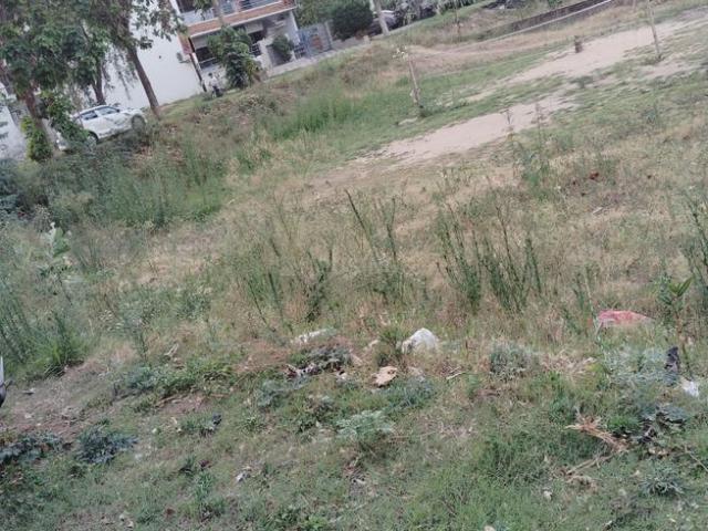 Residential Plot in Mullanpur for resale Mohali. The reference number is 21340999