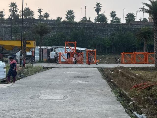 Residential Plot in Mussoorie Road for resale Dehradun. The reference number is 18693718