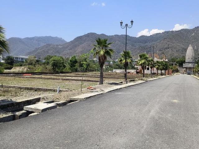 Residential Plot in Mussoorie Road for resale Dehradun. The reference number is 20165816