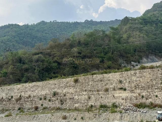 Residential Plot in Mussoorie Road for resale Dehradun. The reference number is 21196520
