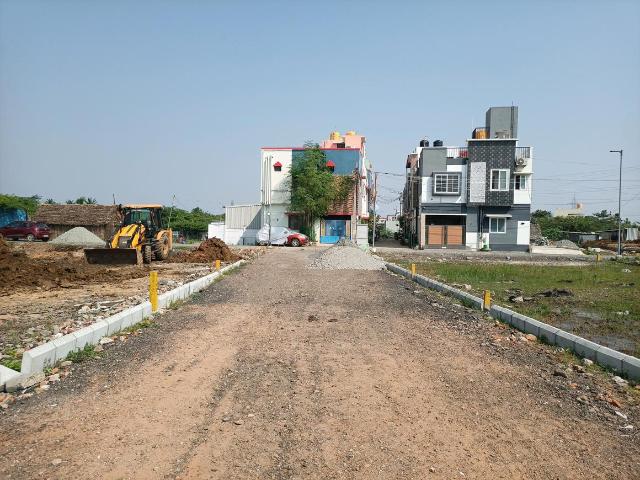 Residential Plot in Madanankppam for resale Chennai. The reference number is 16168705